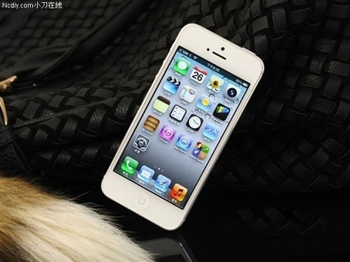 iphone5香港最新报价,港版iPhone 5最新行情价探底。